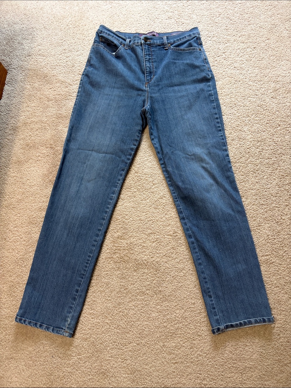 Gloria Vanderbilt Amanda Midwash Blue Denim Jeans